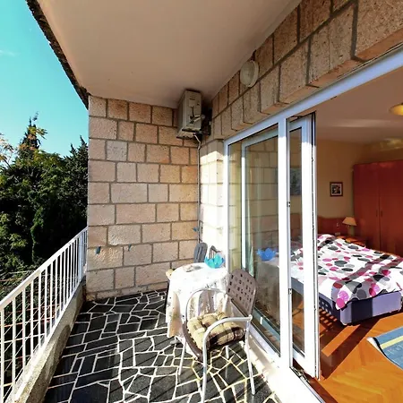 Vala - Two Bedroom With Balcony And Partial Sea View Apartamento